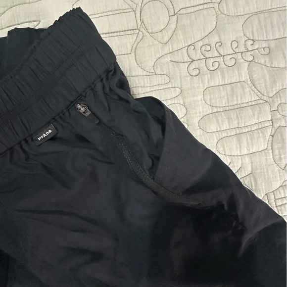 NWT Prana Crossback Short Black Size S Pockets - Picture 8 of 8